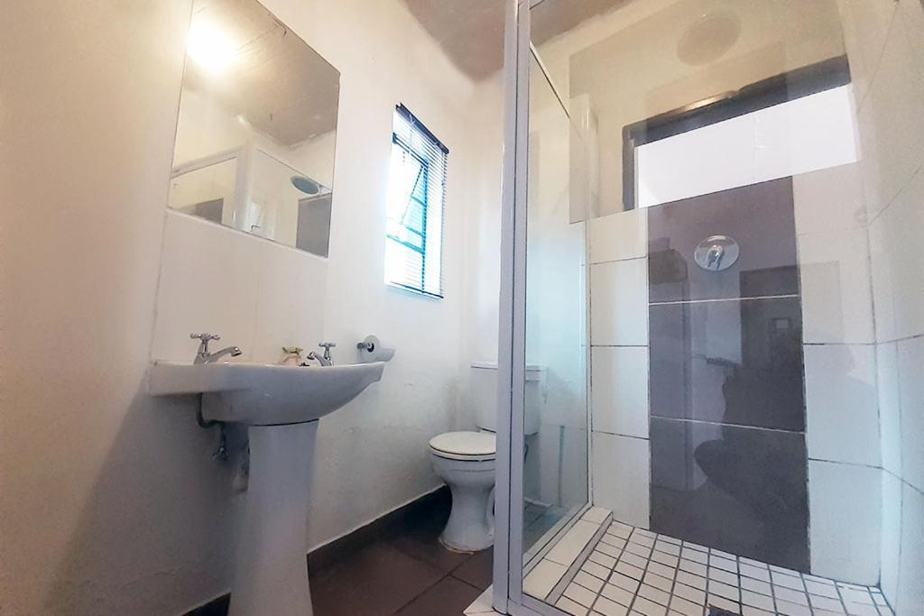 Queens Palace Pretoria-Noord Szoba fotó