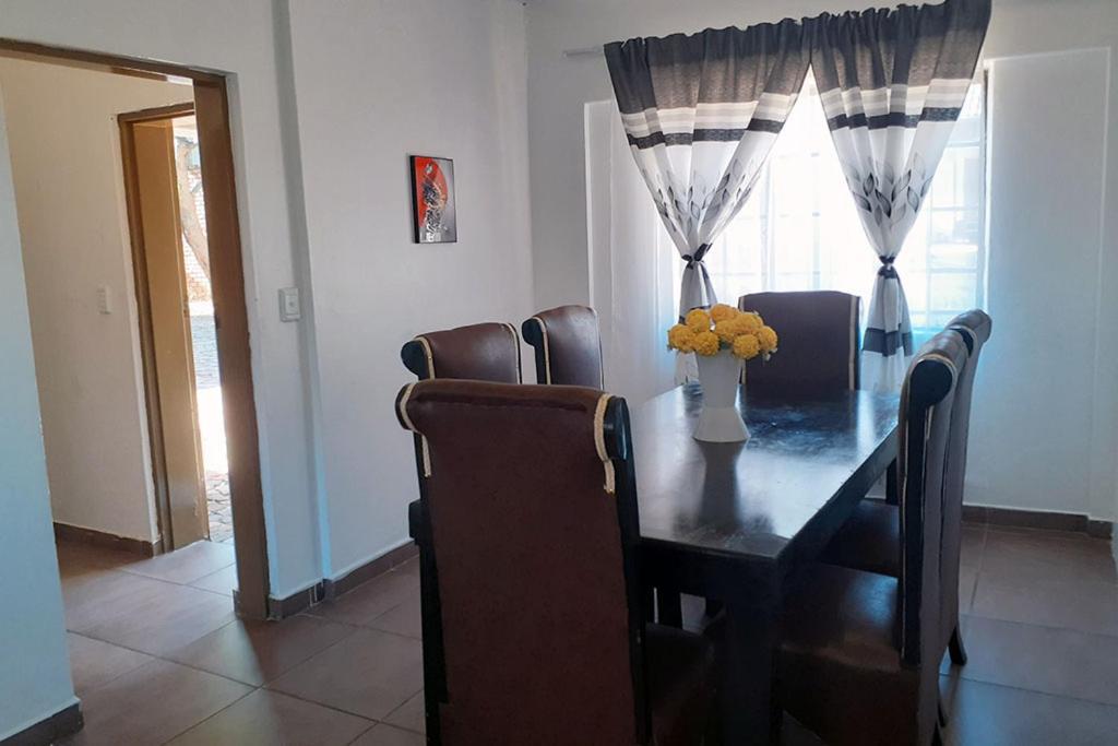 Queens Palace Pretoria-Noord Szoba fotó