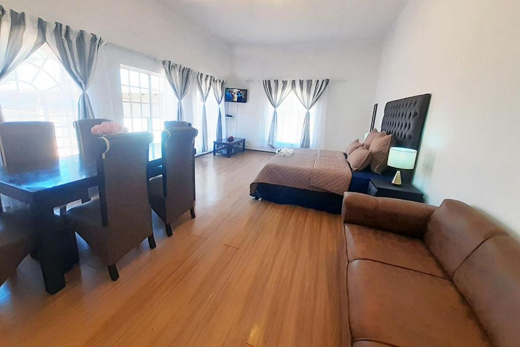 Queens Palace Pretoria-Noord Szoba fotó