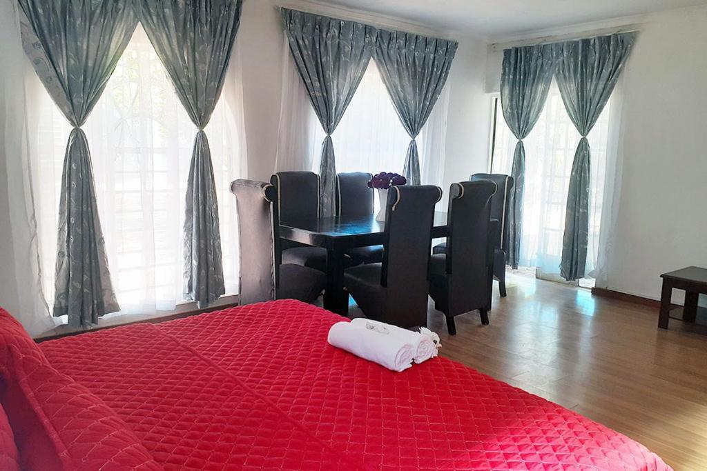 Queens Palace Pretoria-Noord Szoba fotó